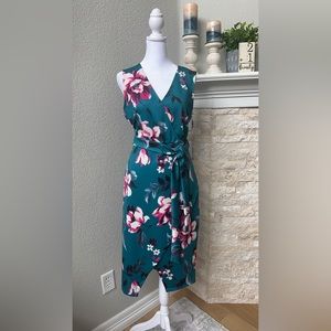 NWOT beautiful midi length dress